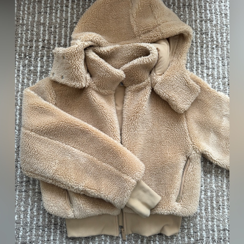Alo Sherpa jacket